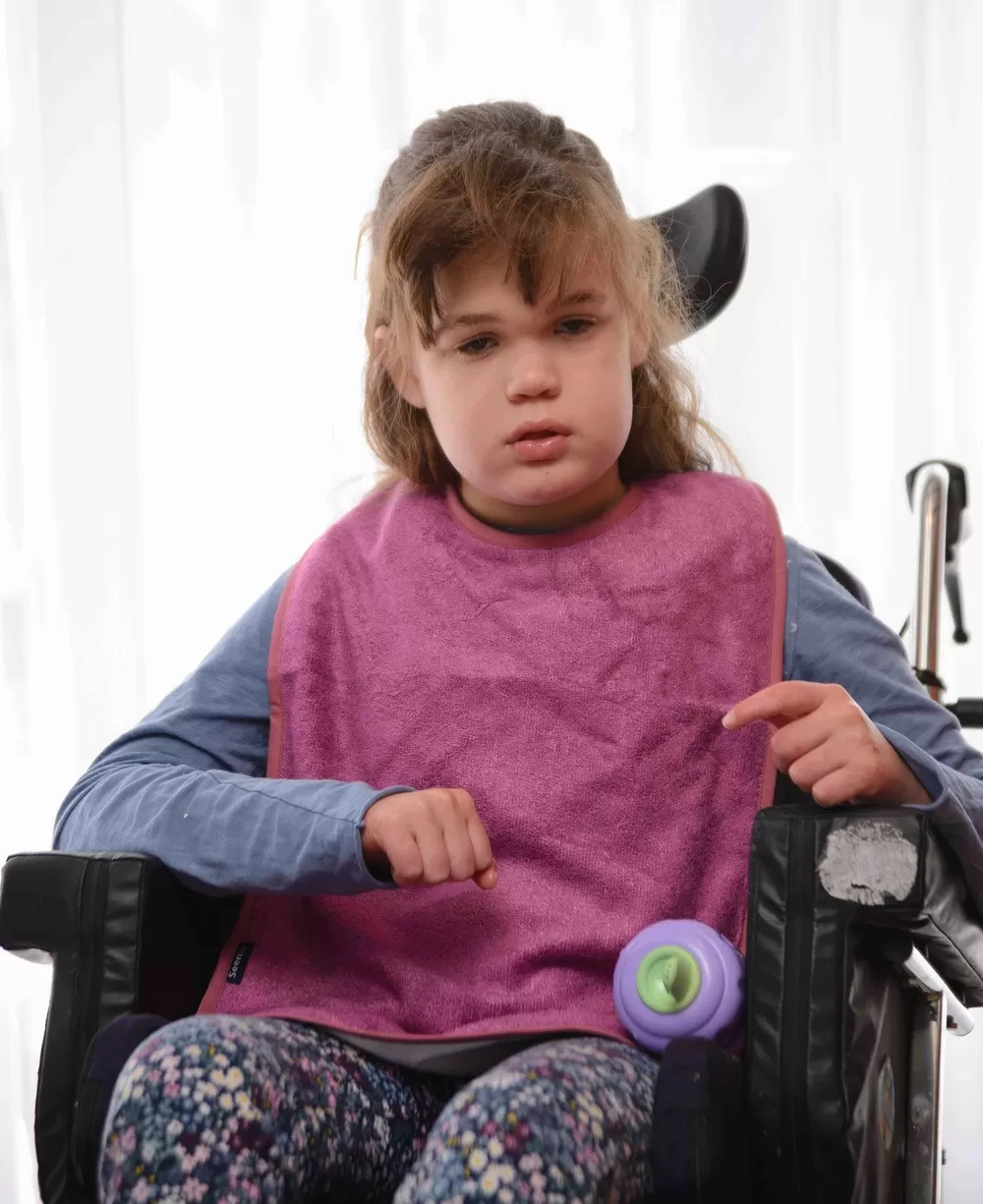 Seenin children's bamboo feeding apron - Image 2