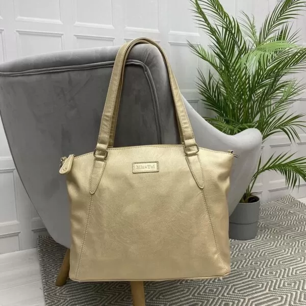 The Samantha Renke accessible handbag in gold