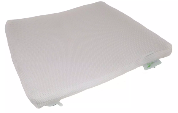 image showing the rectangular h2o bath pressure relief cushion on a white background