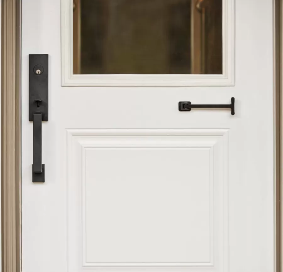 t pull fitted on a door