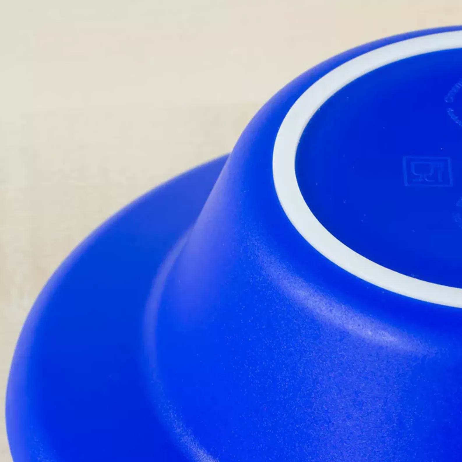 Non Slip Ring on the underside of the blue Keep Warm Thermal Bowl