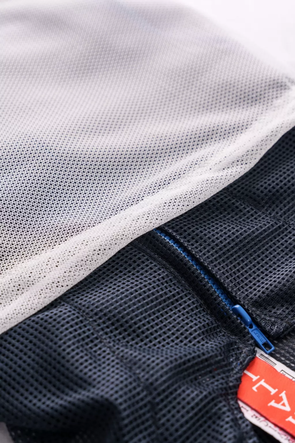 Walk Assist Jacket - Silvalea - Image 9